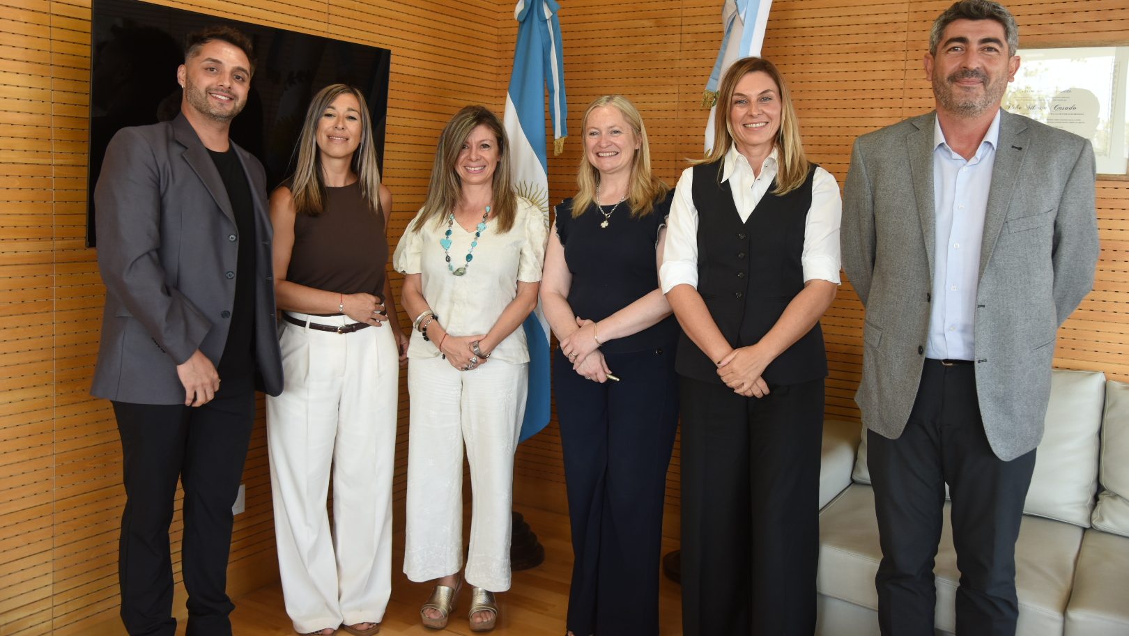 La DGE firmó un convenio de continuidad educativa con la Universidad Siglo XXI